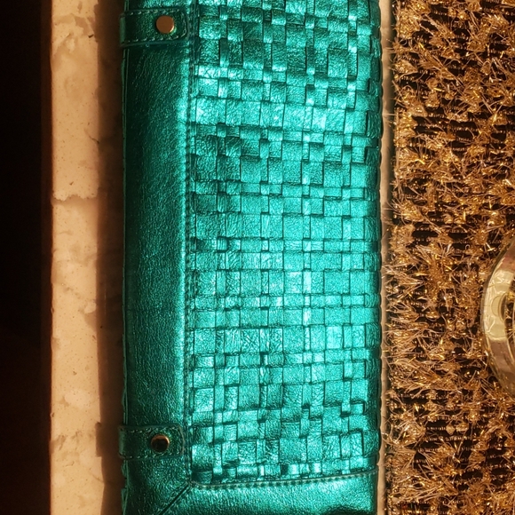 Elliot Lucca - Picture 3 of 4